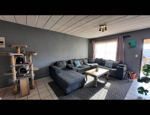 2 BEDROOM APARTMENT FOR SALE IN VAALPARK